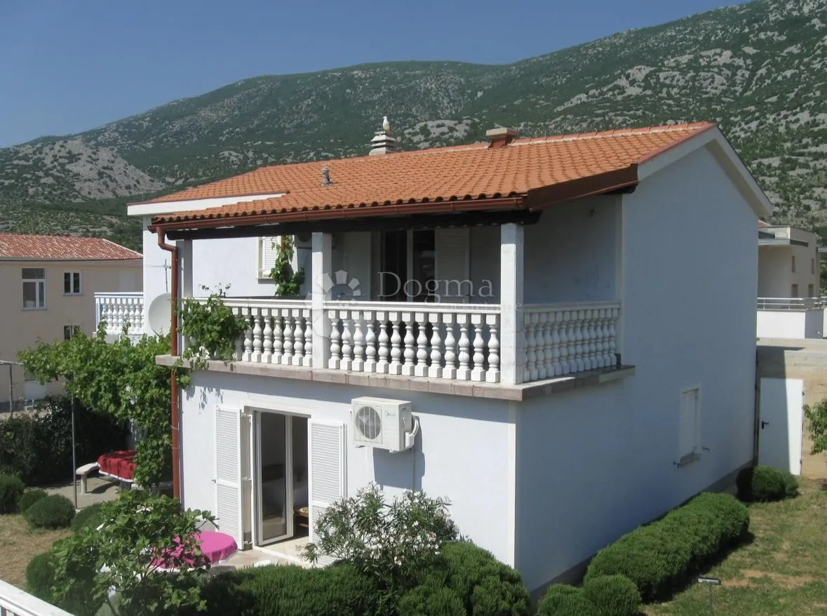 cesarica kuća novije gradnje sa 4 apartmana - slika 3