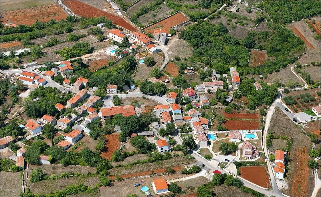 5 građevinskih zemljišta za 5 kuća - slika 2