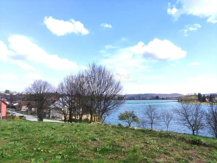 građevinski teren uz samo jezero sabljake - slika 2