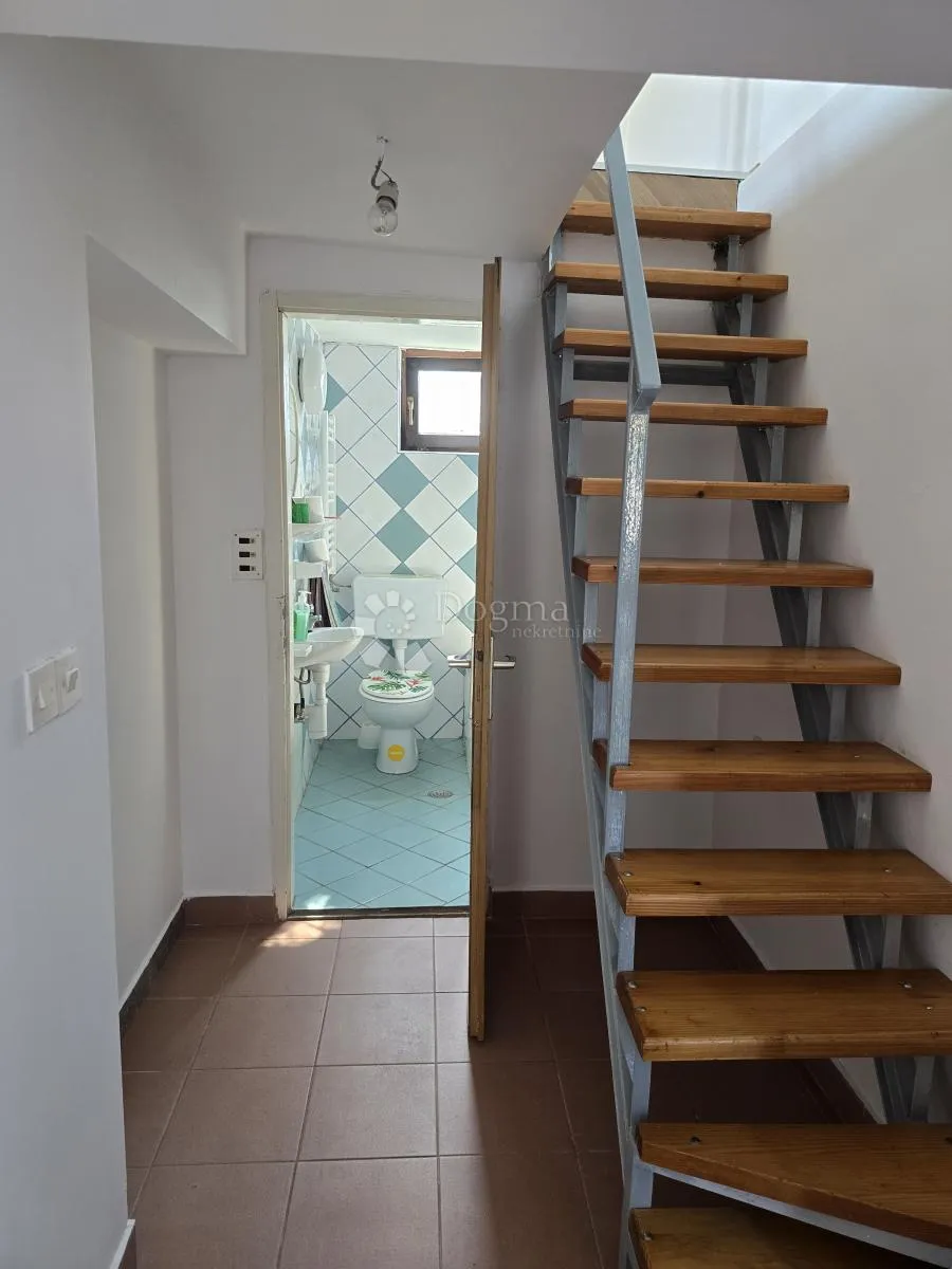 kuća za odmor s velikom okućnicom i voćnjakom - slika 10