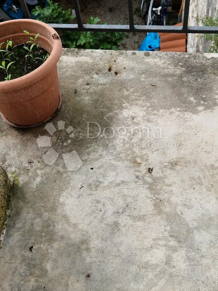 poreč centar dvoetažni stan - slika 16