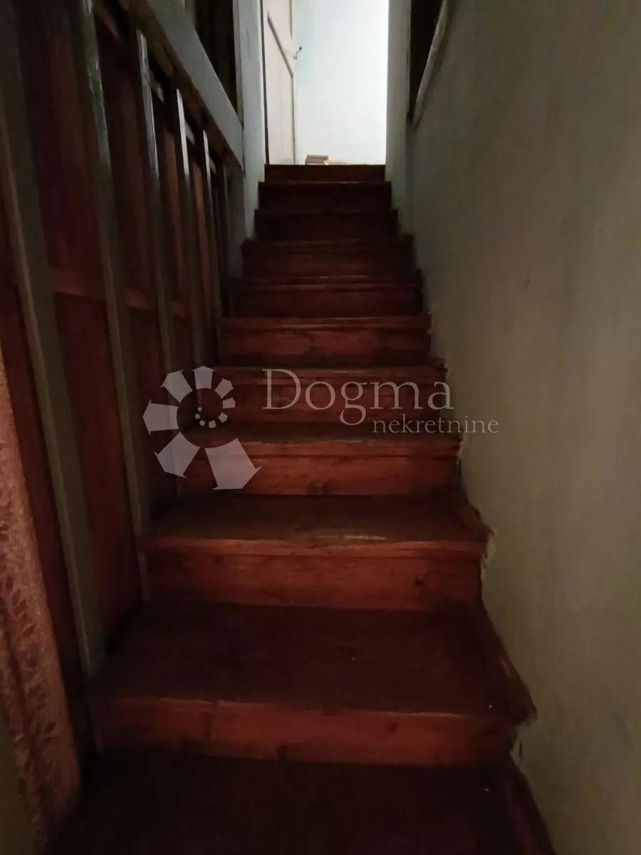 prašćari, buzet, starina za adaptaciju - slika 6