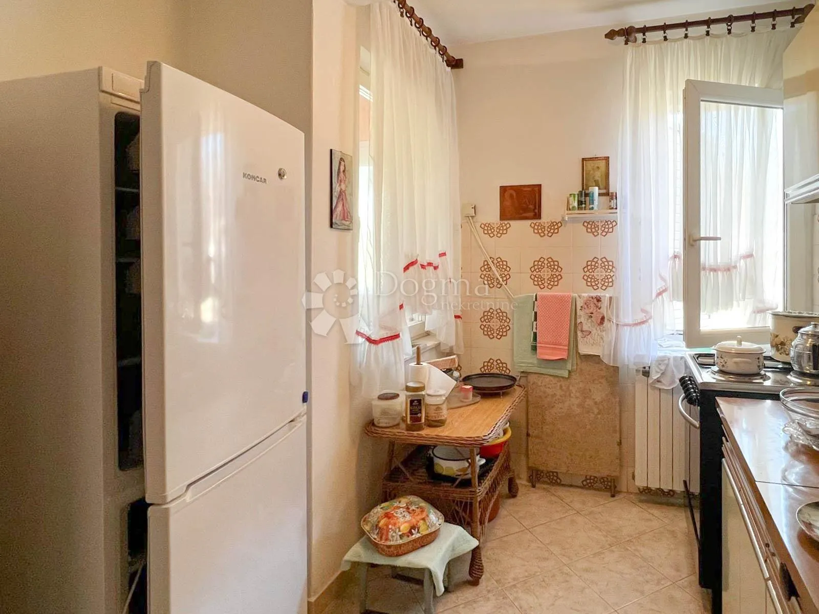 labin, prekrasna obiteljska kuća s garažom - slika 6