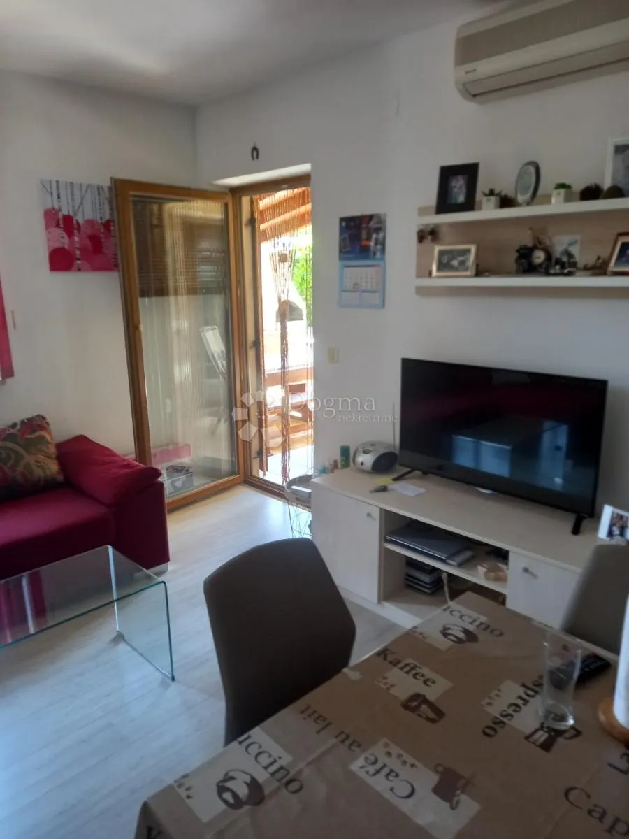 banjole apartman sa prostranom terasom - slika 10