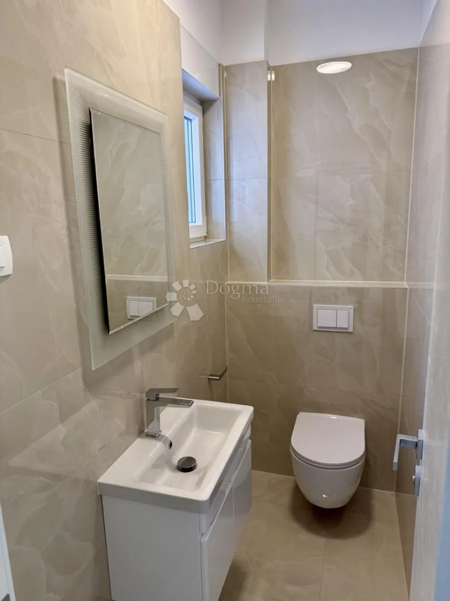 penthouse novogradnja seline pogled na more - slika 13