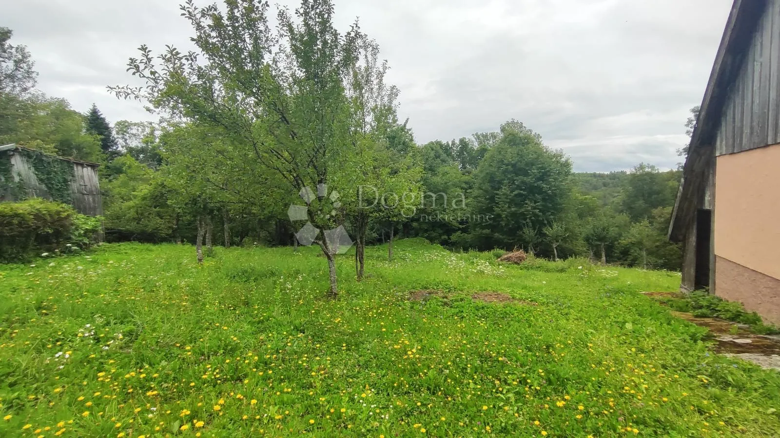 kuća u mirnom dijelu skrada - slika 24