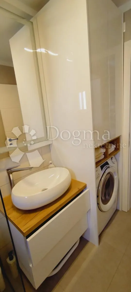 2 apartmana okolica grada krka - slika 5