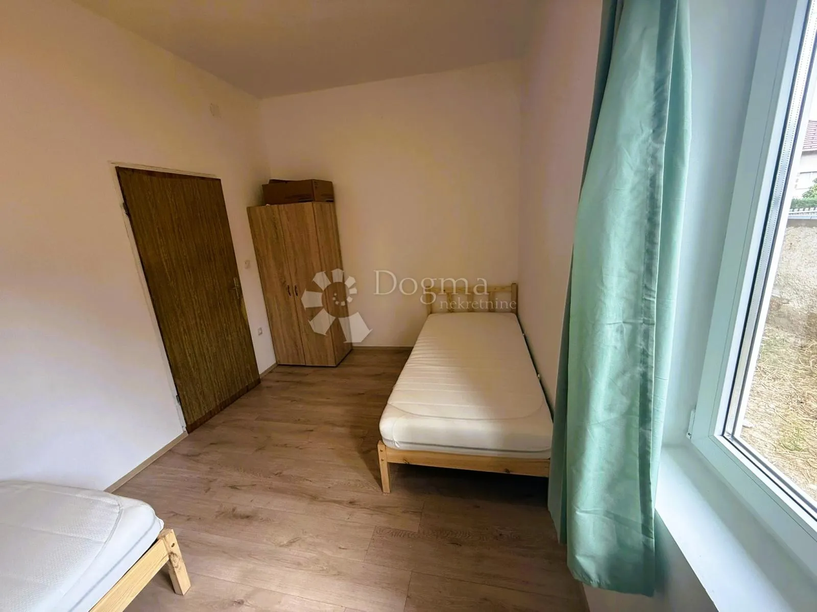 najam kuće za 8 osoba - slika 6