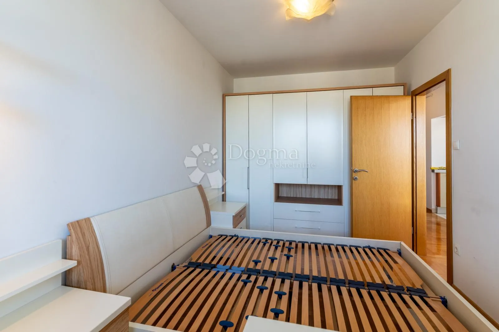 trešnjevka, dvosobni stan - slika 11