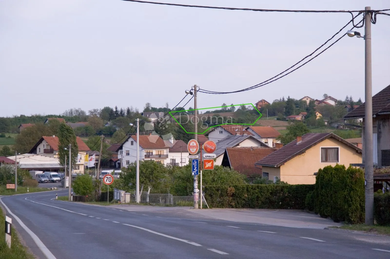 prostrana parcela u prigradskom naselju - slika 6