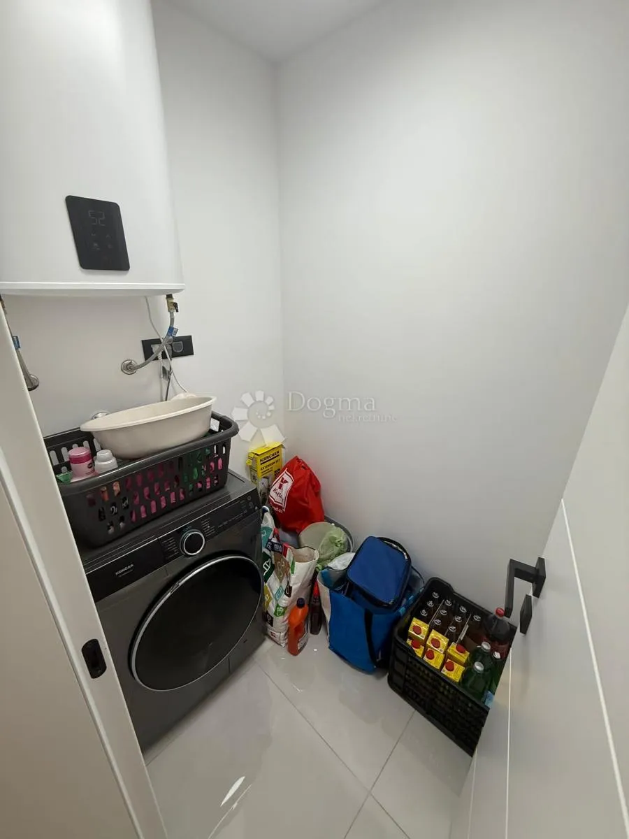 moderna vila sa bazenom na otoku viru top lokacija - slika 23