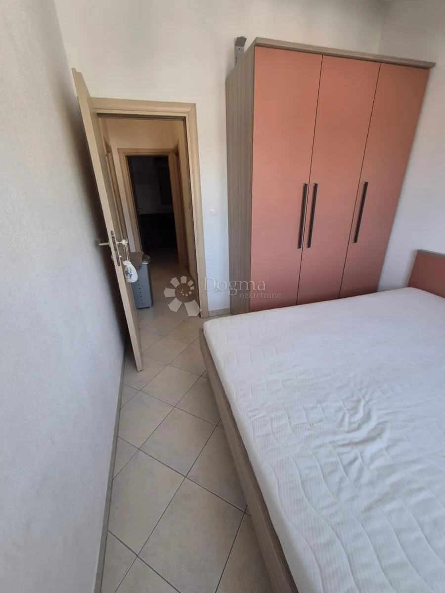 fantastična lokacija, dvojna kuća sa 3 apartmana samo 250 metara do plažena - slika 32