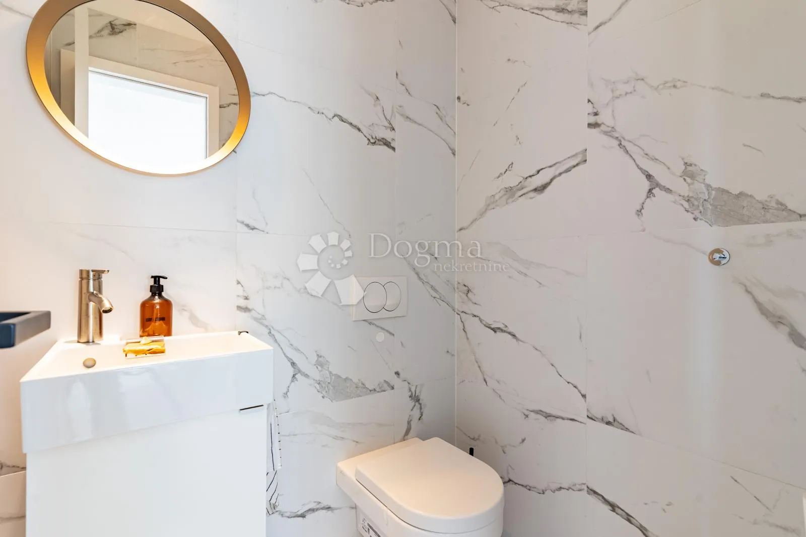 luksuzan dvoetažan penthouse - maksimir - slika 11
