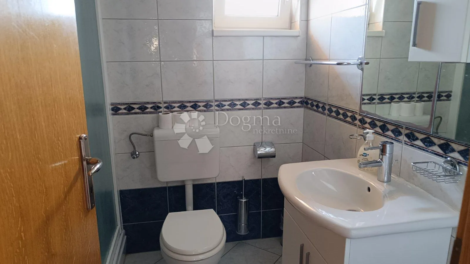 malinska, 61 m2 2s+db, balkon, parking - slika 6