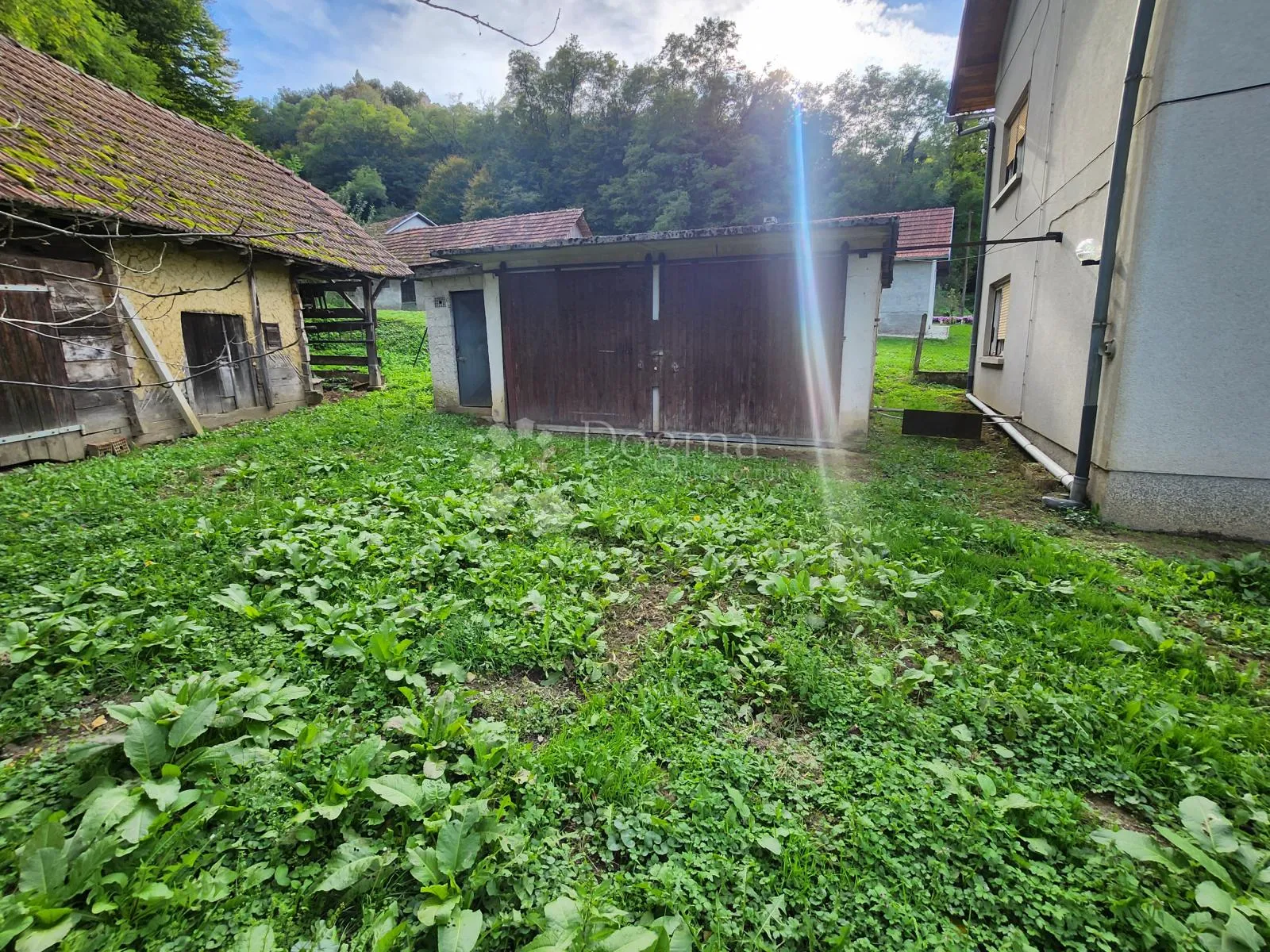 kuća 218m² sa pomoćnim objektima u mirnom mjestu nadomak zlatara - slika 5