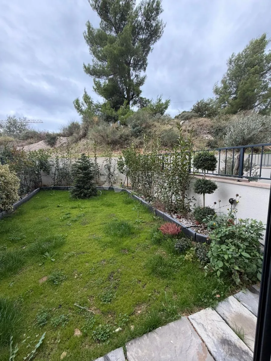 prodaje se moderno uređen jednosobni stan s8 na prizemlju – duilovo, split - slika 11