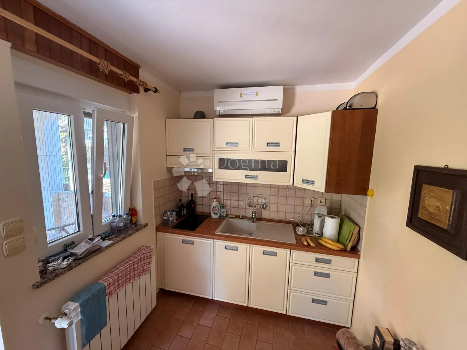 atraktivna kuća sa tri apartmana poreč - slika 20