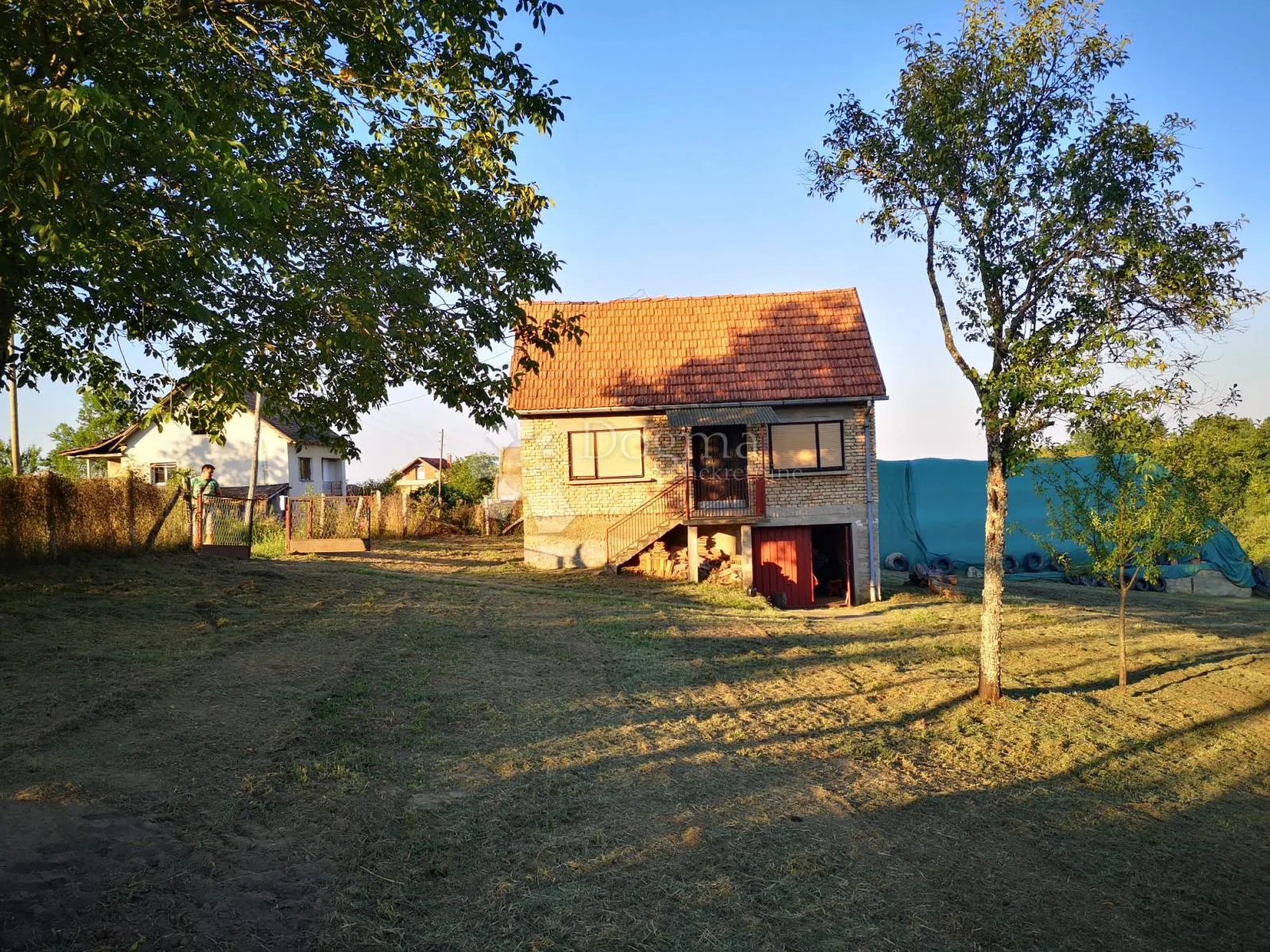 donji hrastovac- kuća sa velikim zemljištem - slika 6