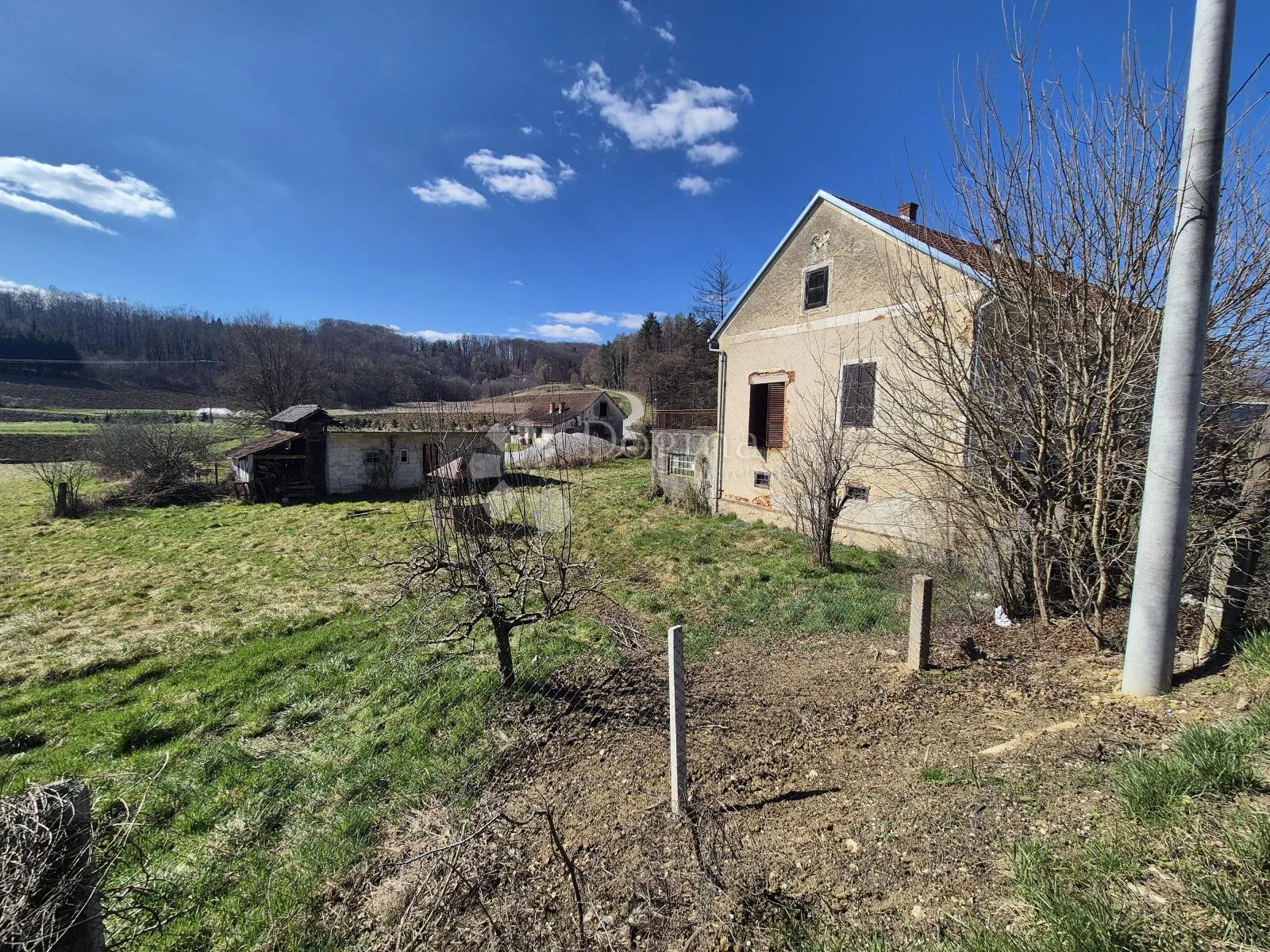 kuća u centru mihovljana sa ogromnim podrumom i 3.864m² zemljišta! - slika 24