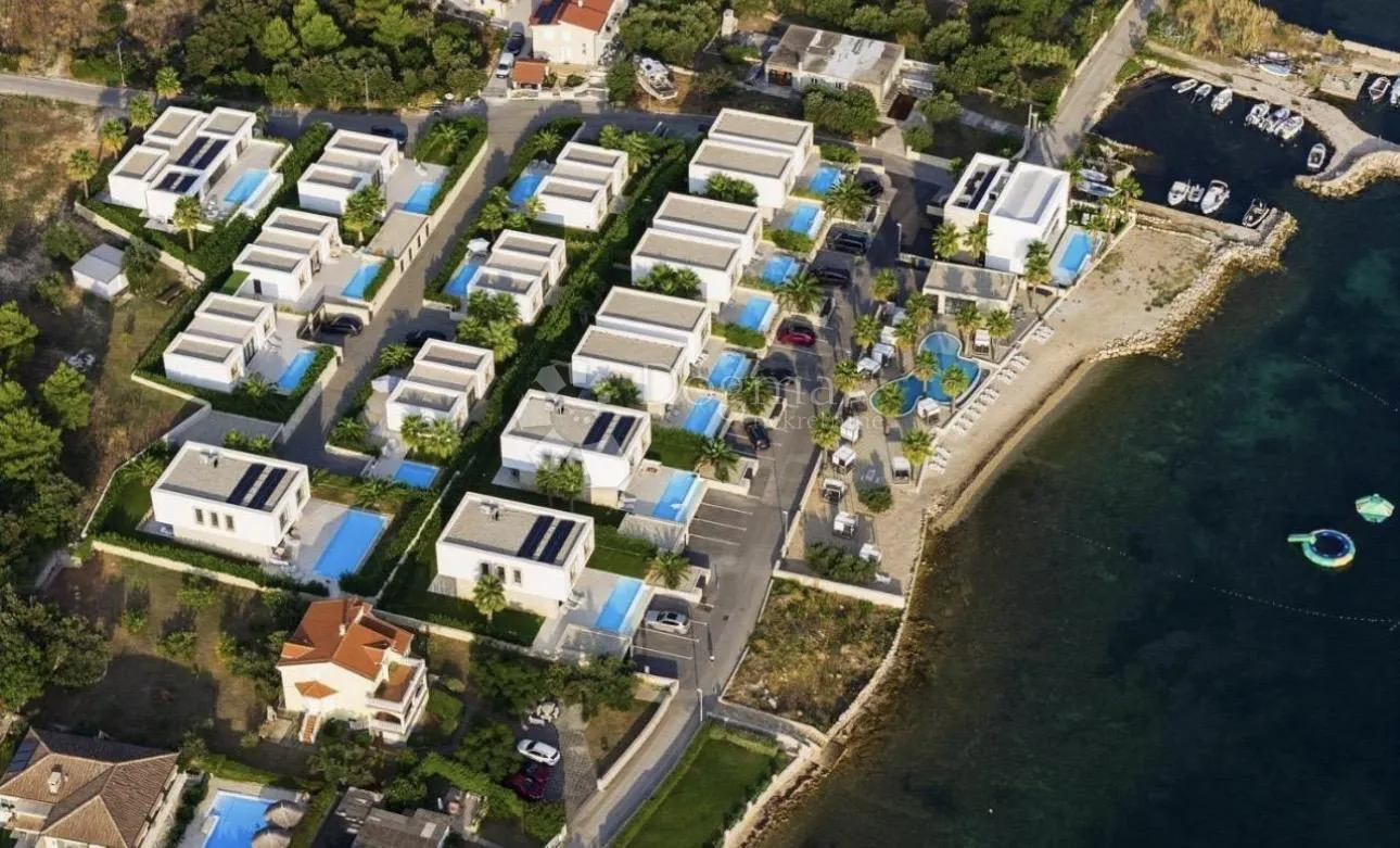 obalna rezidencija iznad standarda – moderna vila prve linije - slika 2