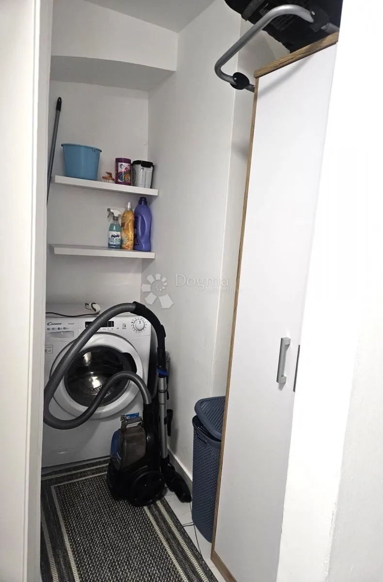 nekretnina na rivi, u samom centru rijeke - slika 14