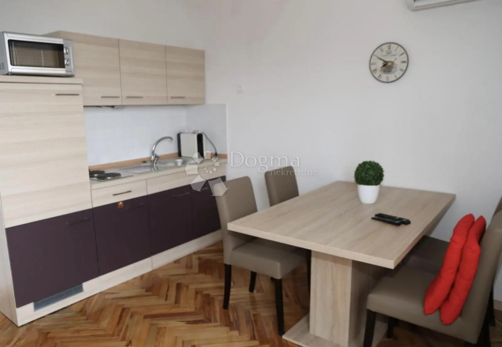 1s+db, ičići centar - slika 3