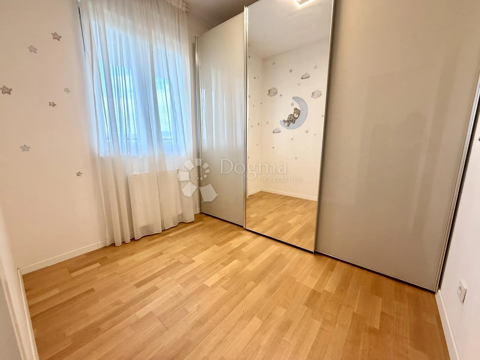 3soban,2 parkinga,2 balkona+spremište zagrebačka cesta(mirni odvojak) - slika 10
