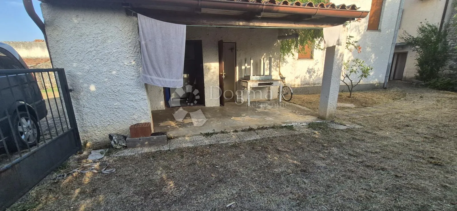 autentična istarska kamena kuća s dvorištem – samo 5,5 km od mora! - slika 31