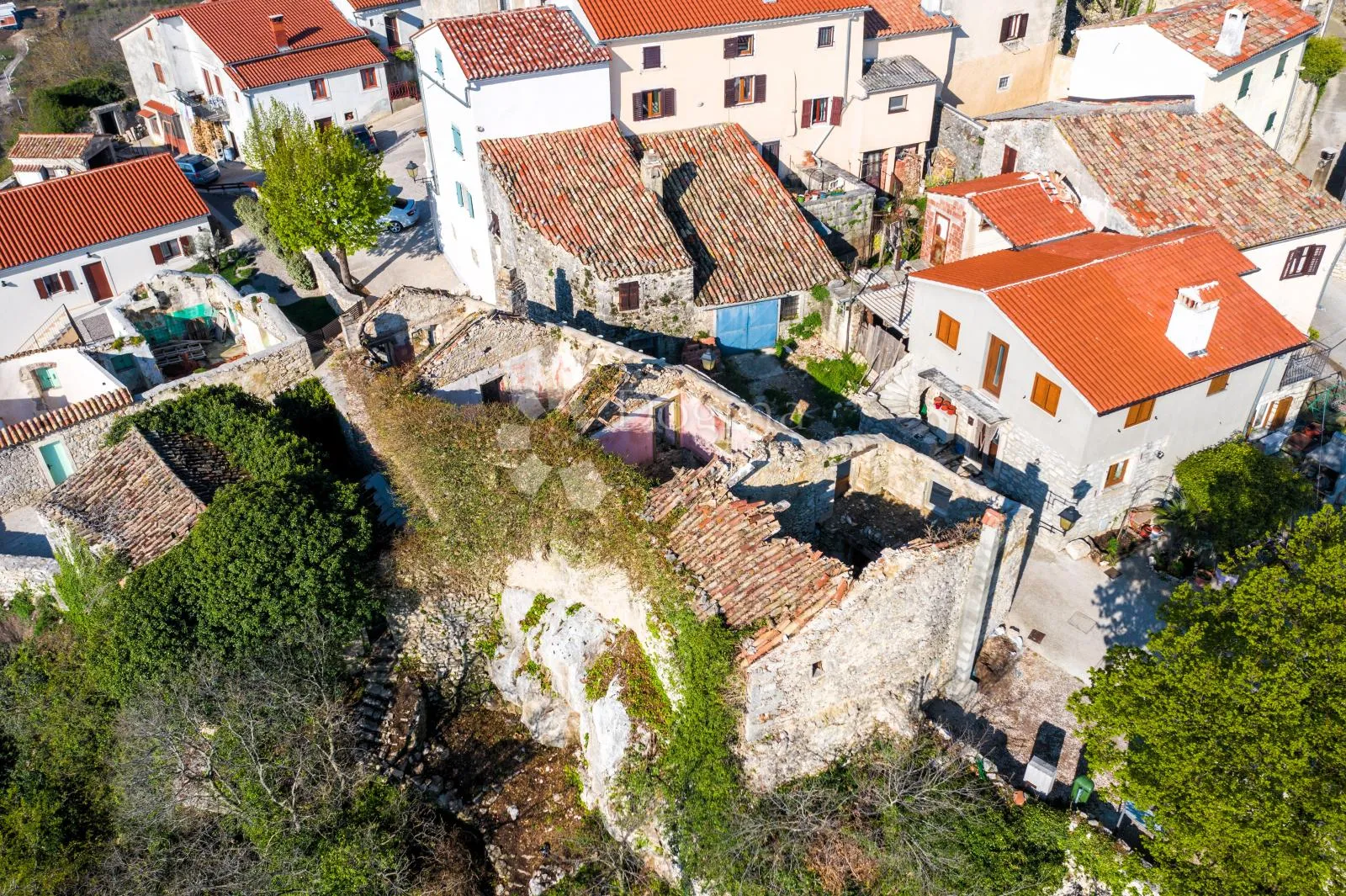 tri kuće u starogradskoj jezgri s pogledom! - slika 11