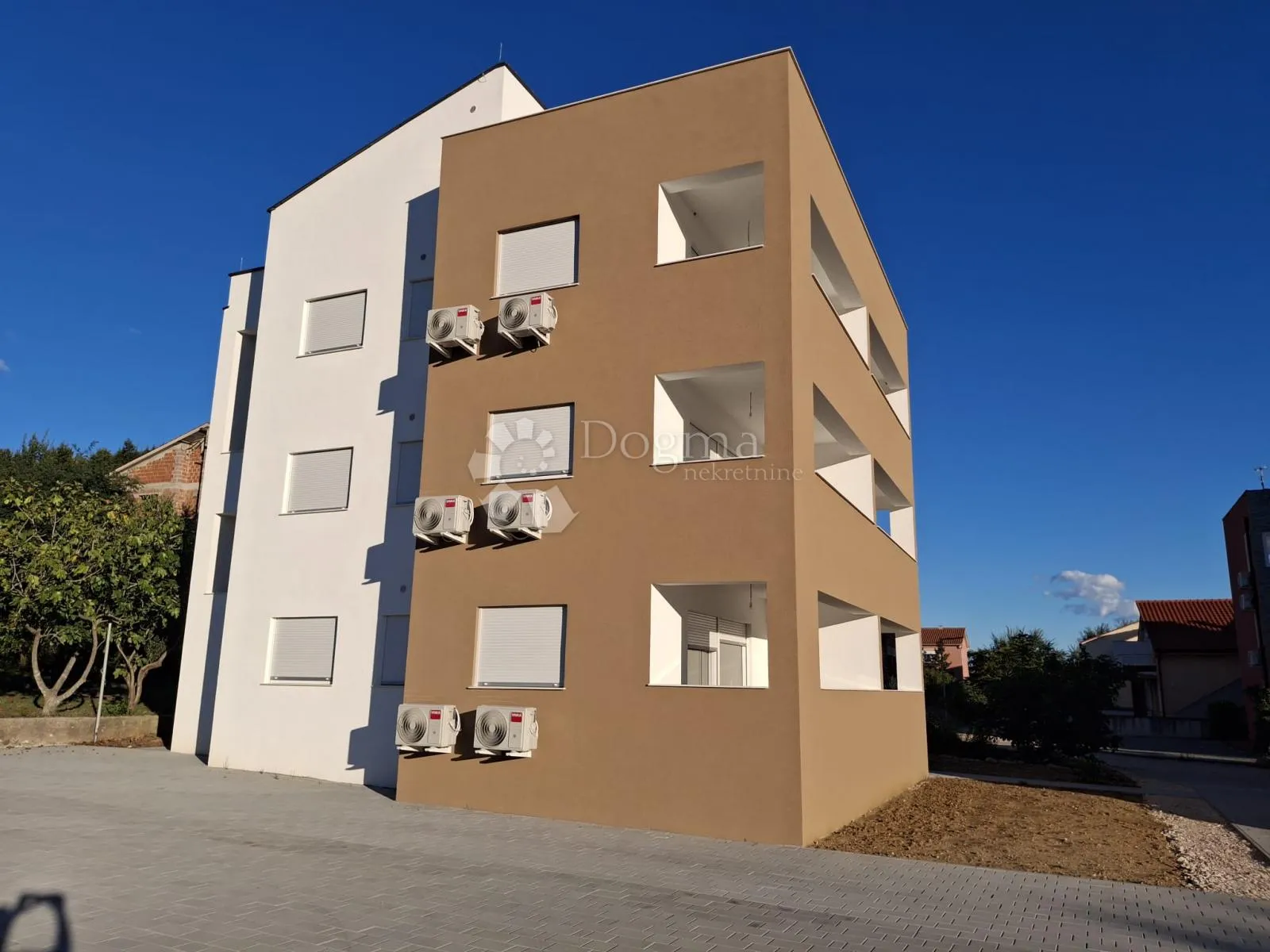 dvoetažni apartman u palitu sa prekrasnom krovnom terasom - slika 3