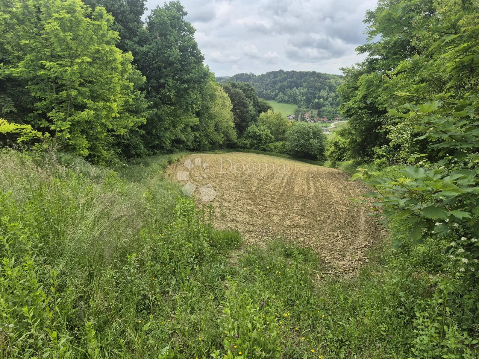 Građevinsko zemljište 1.543m² na bregu iznad Sv. Križa Začretja! - Vrankovec, Sveti Križ Začretje