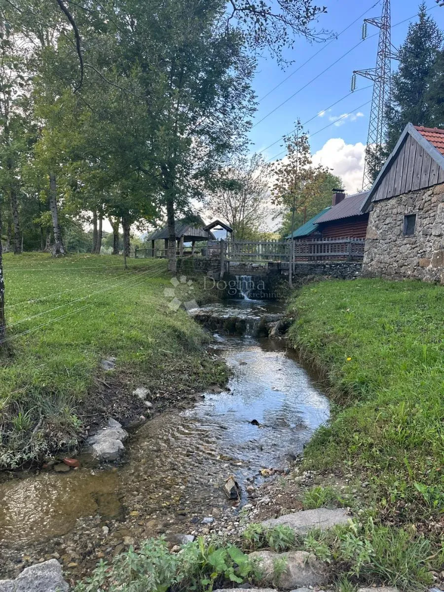 brušane kuća i novi pomoćni objekt stambene namjene 4200m2 - slika 15