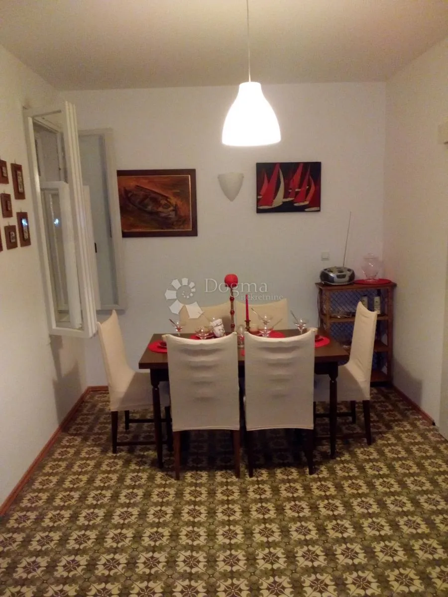 samostojeća kuća s velikom okućnicom – kaštel štafilić - slika 8