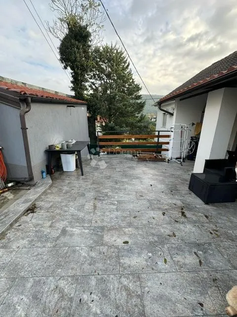 jedinstvena nekretnina u traženoj zoni - slika 5