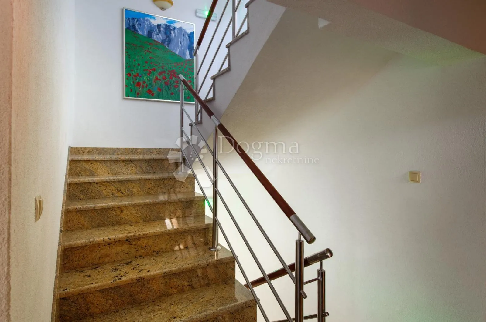 drvenik, makarska rivijera- apartmanska kuća 50 m od mora - slika 17