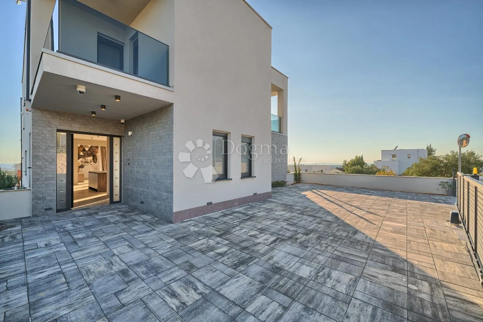 primošten - top villa s bazenom i pogledom na primošten - slika 23