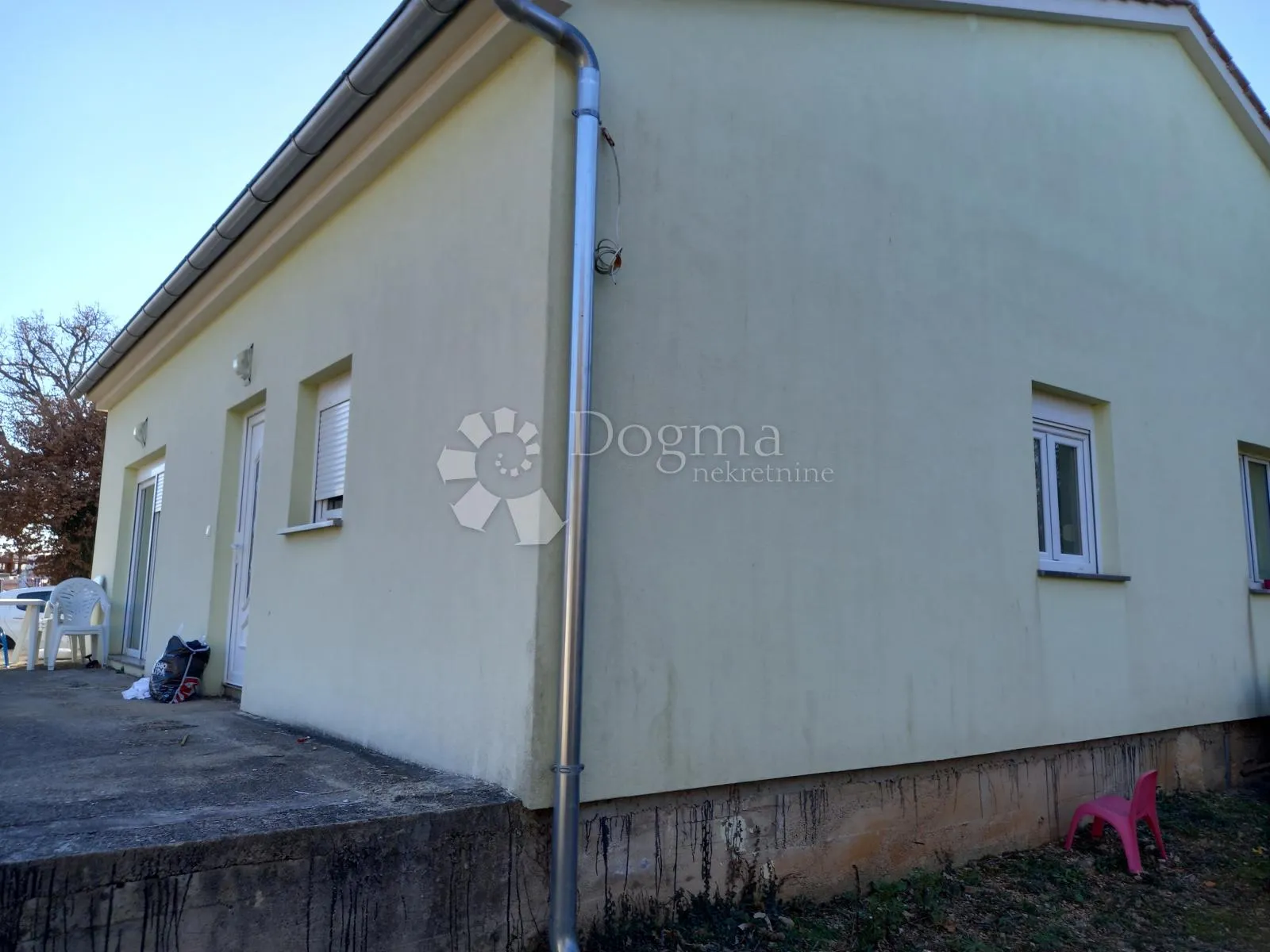 zemljište na cesti za valbisku - slika 10