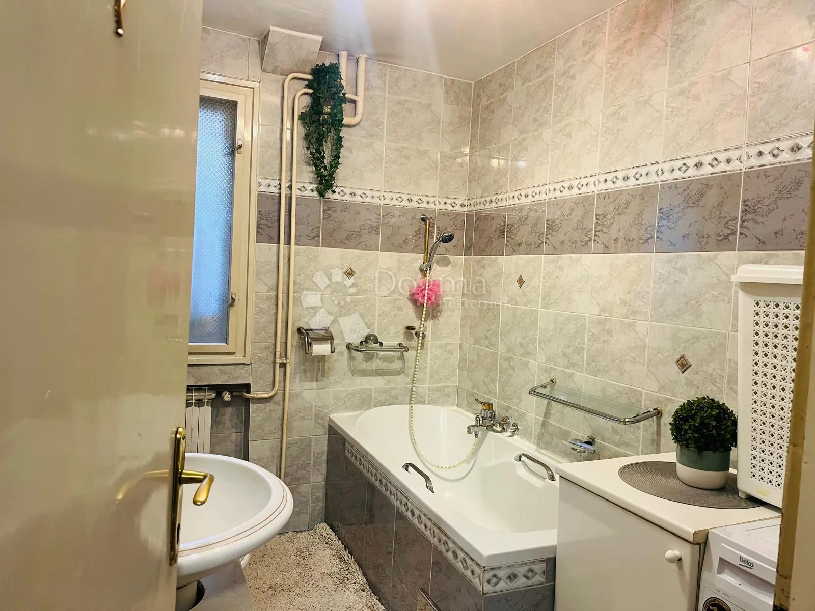 dubrava, kuća 250m2 za najam radnika! - slika 19