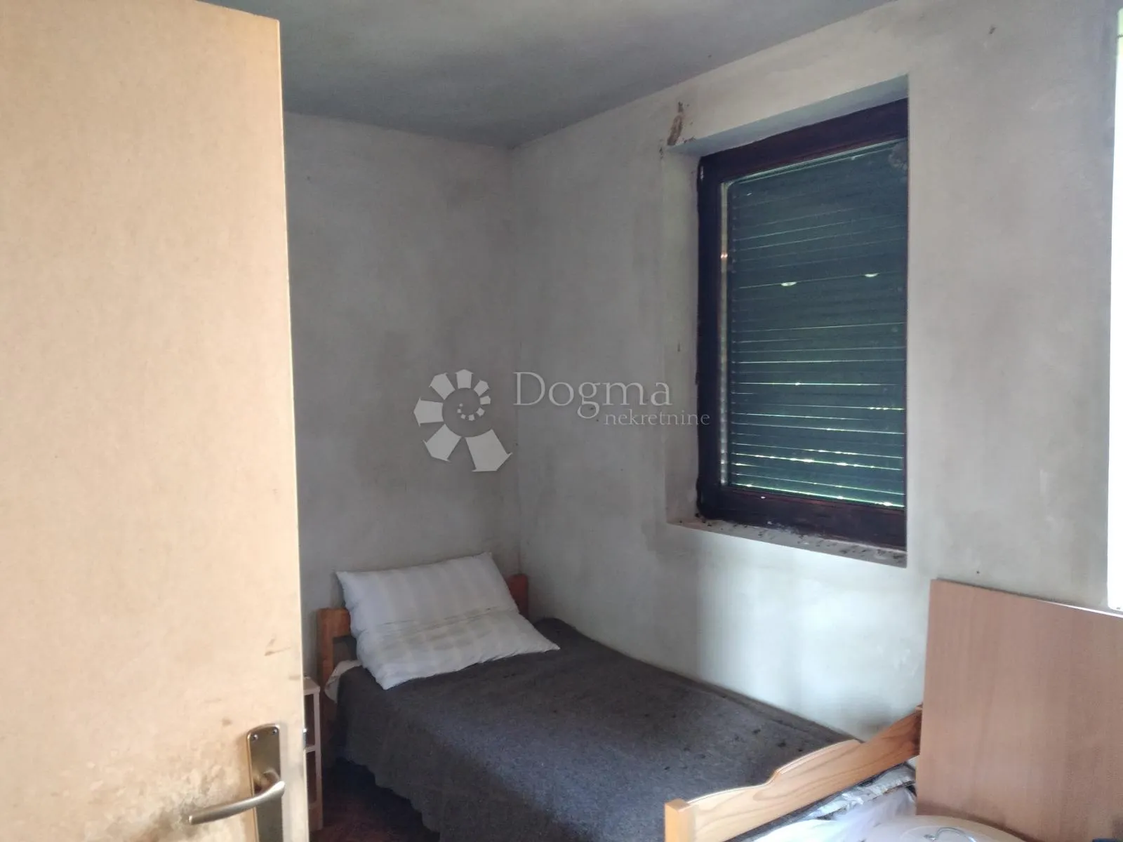 2 odlične kuće, 7ha, mali raj - slika 15