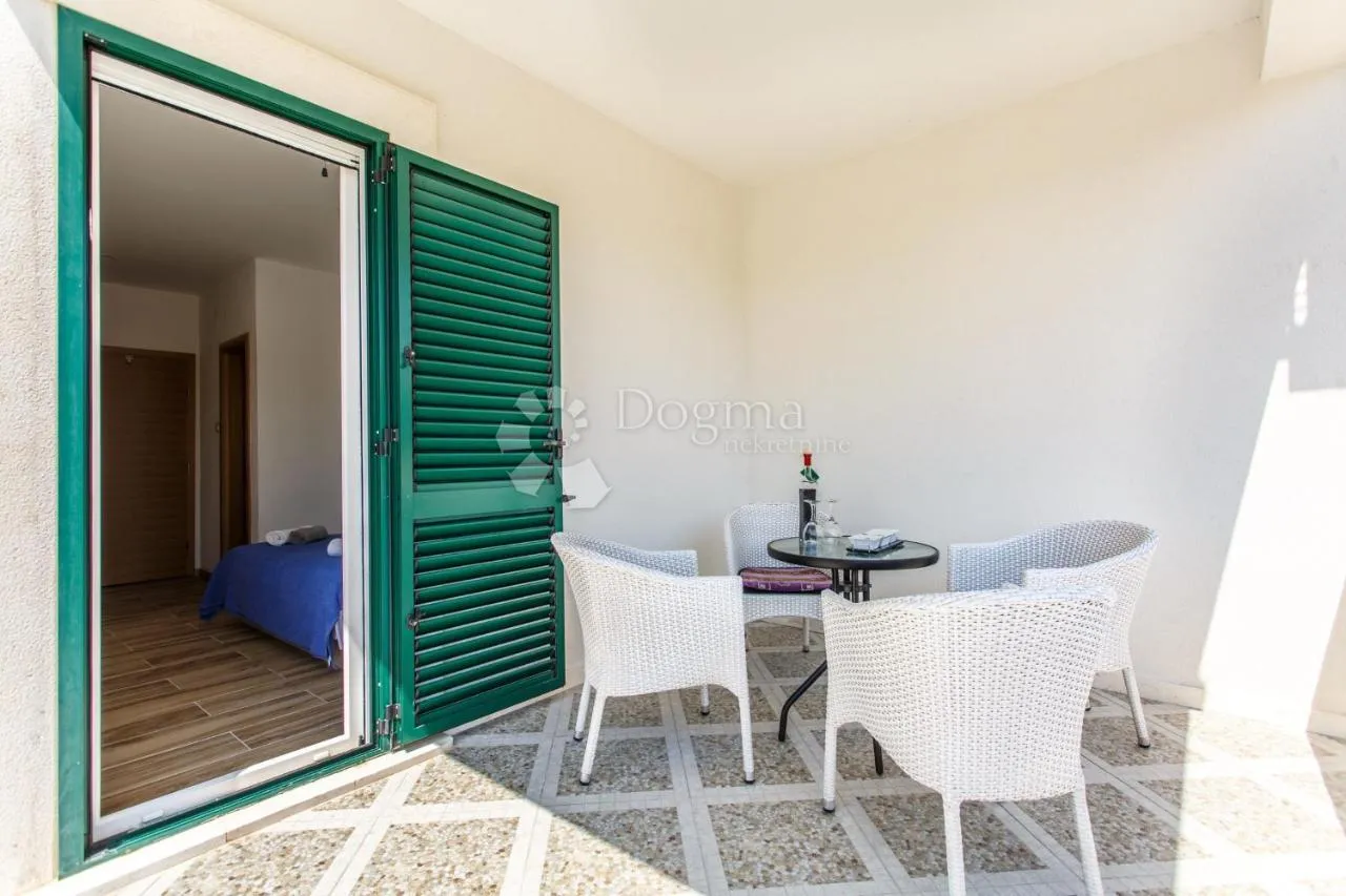 samo u dogmi! hvar, 10m od plaže, prekrasna kuća sa 4 apartmana - slika 31