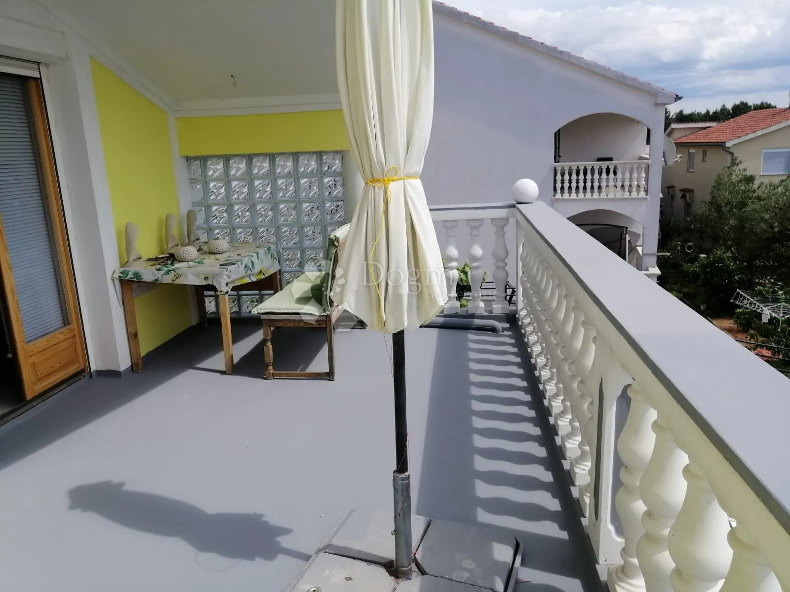 kuća u vodicama u blizini centra sa 350m2 okućnice - slika 16