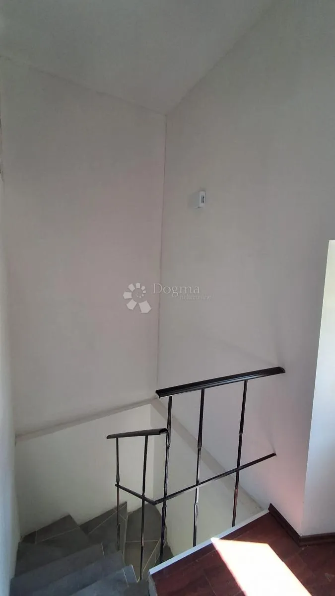 hitna prodaja- kuća medulin centar - slika 5