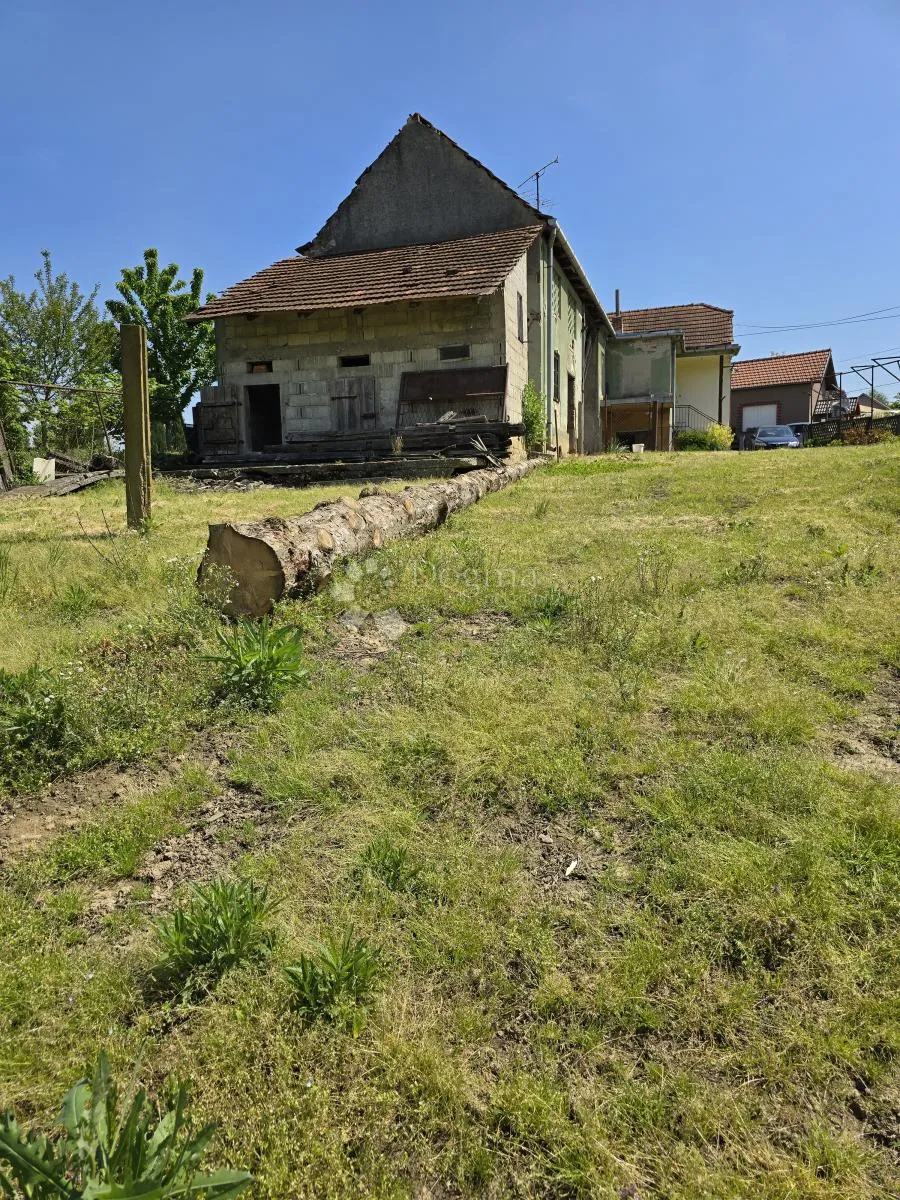 zemljište sa kućom i gospodarskim zgradama - slika 3