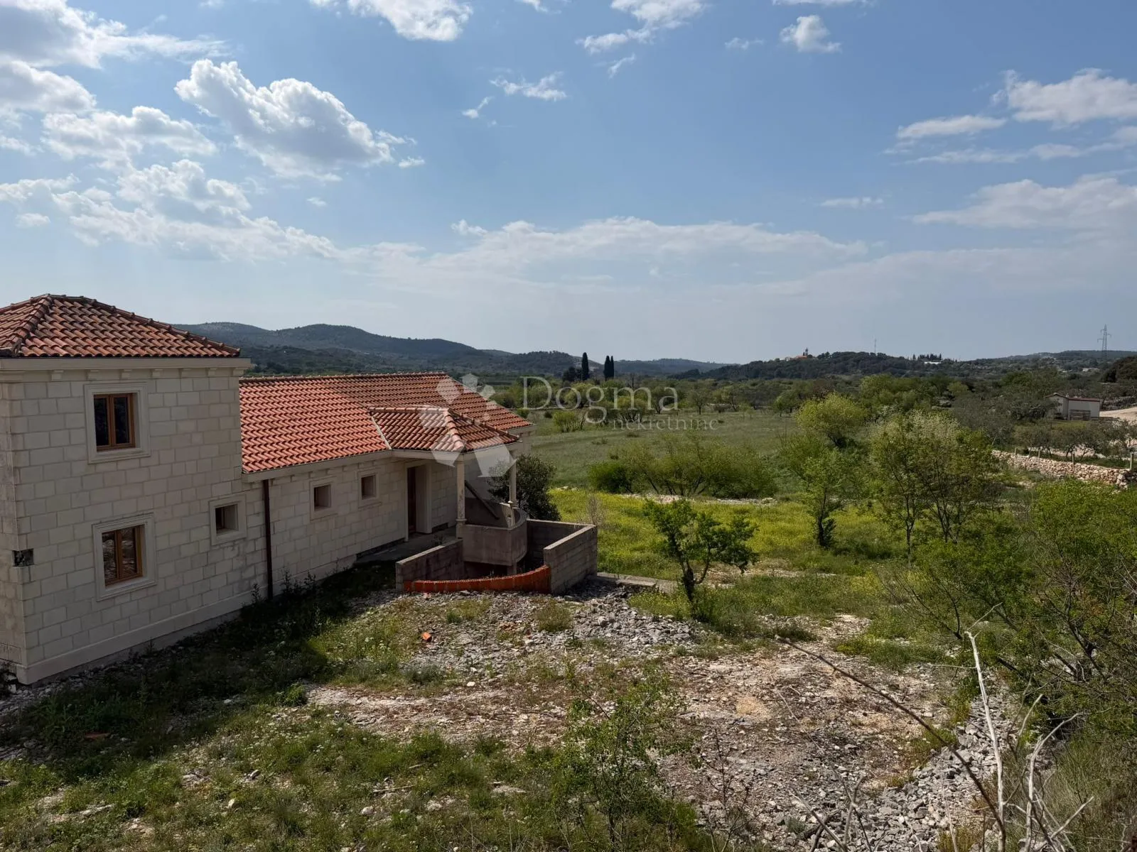 mediteranska oaza privatnosti – kamena rezidencija na braču - slika 20