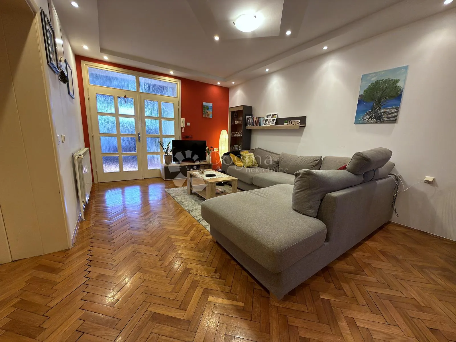 gornja dubrava – 3s stan 80 m² | vrt, terasa, parking, spremište - slika 2