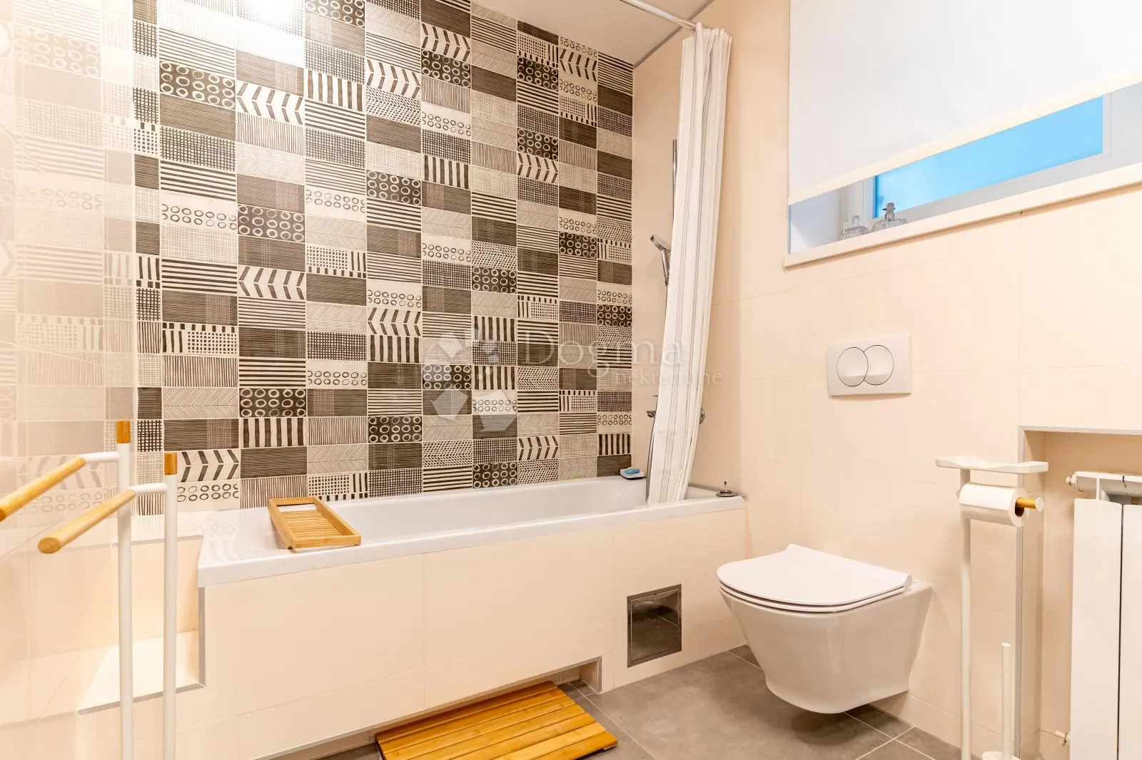 reprezentativan dvoetažni uredski prostor s panoramskim pogledom – pantovčak, 200 m² - slika 10