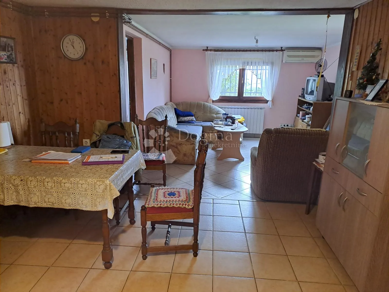 savršen dom na vrhu brda - slika 4