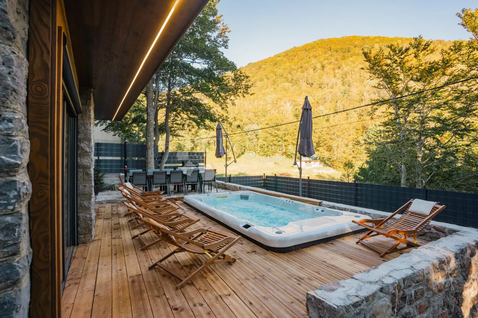 villa u srcu prirode - slika 3