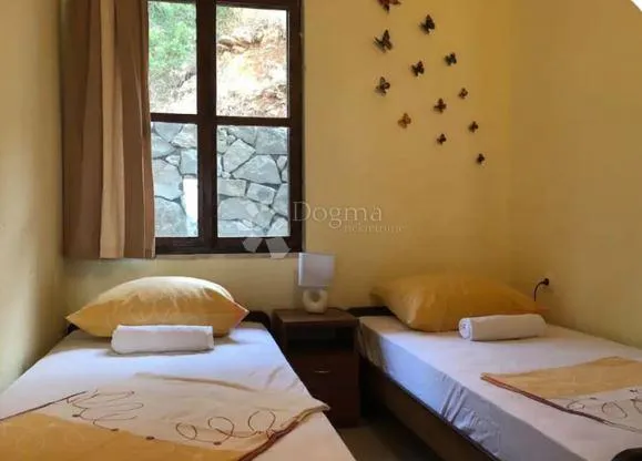 kuća s 3 stambene jedinice, 50 m od mora – sobra, mljet - slika 4