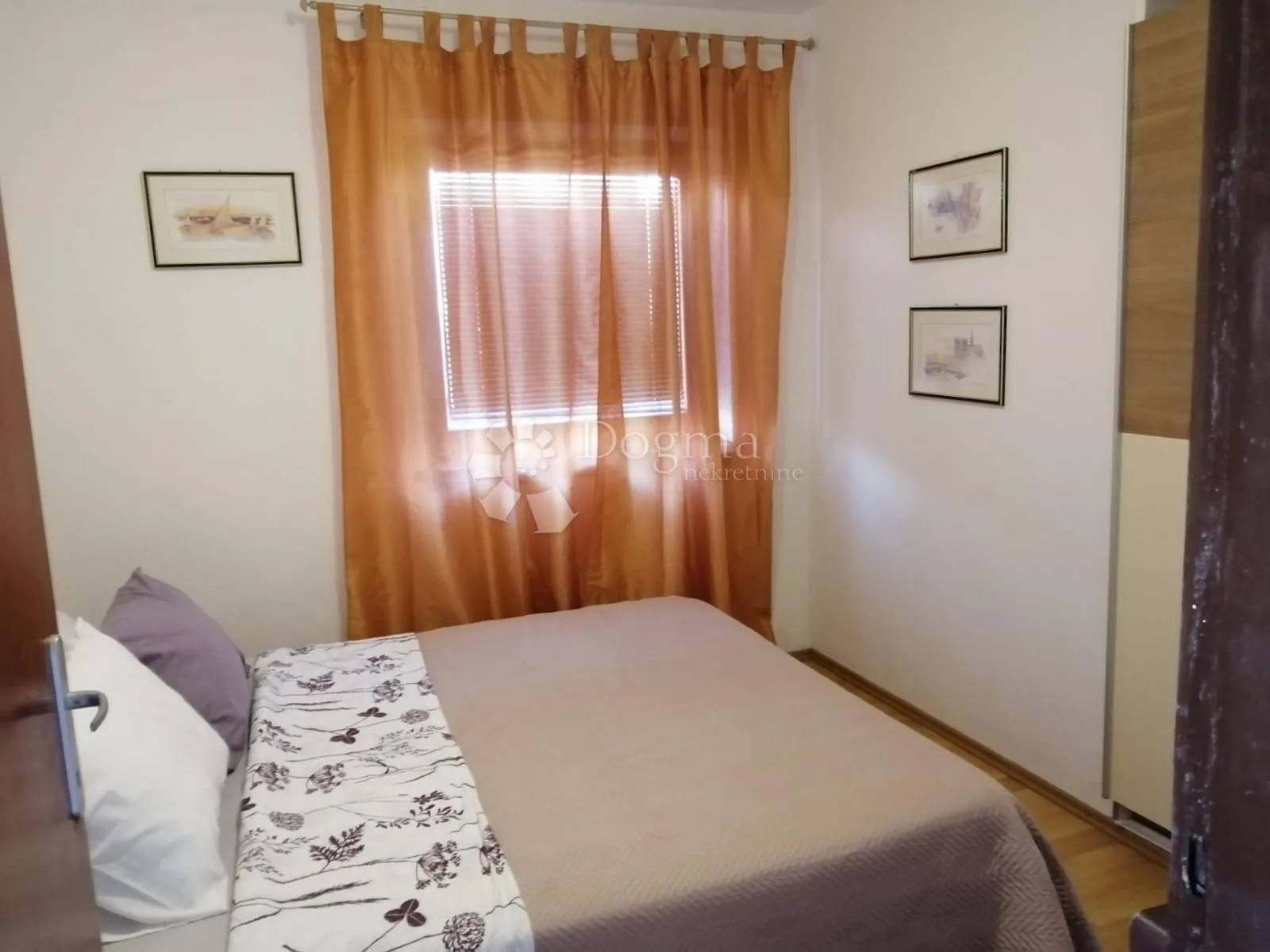 grebaštica - stan u kući - etažno vlasništvo - slika 12